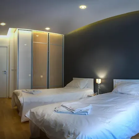 Red Square Apartman *